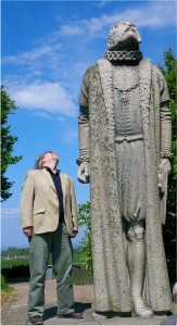 At the statue of Tycho Brahe on the grounds of the Uraniborg ruins on Ven (no credits for figuring out who is Tycho and who is me)